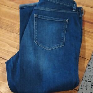 Ana Hi-Rise Ankle Jeans